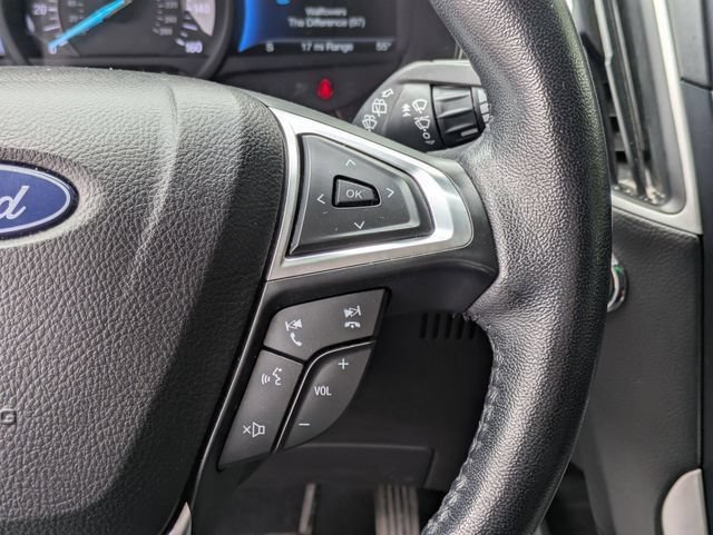 Used 2023 Oxford White Ford SEL image 18