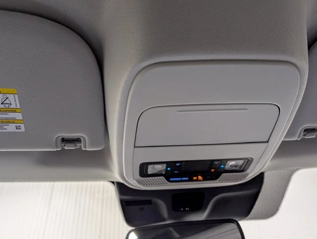 New 2027 Star White Metallic Tri-Coat Ford Active image 41