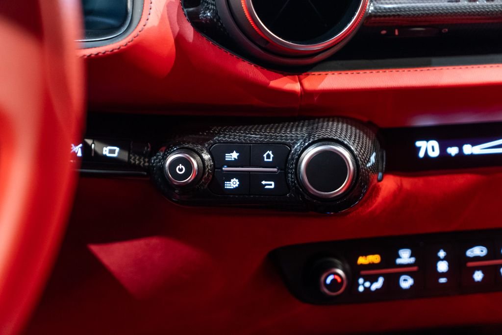 2022 Ferrari 812 Competizione 812 Competizione - Photo 35