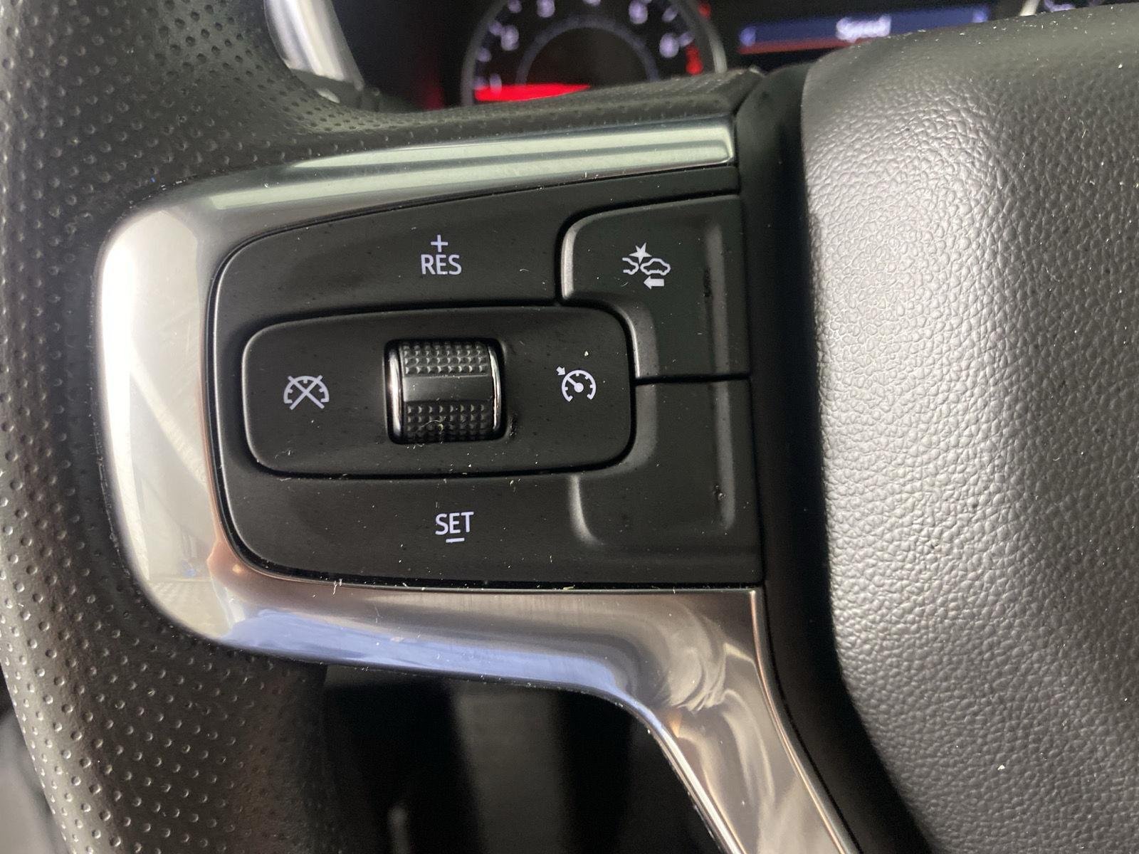 Used 2026 Summit White Chevrolet LT image 15