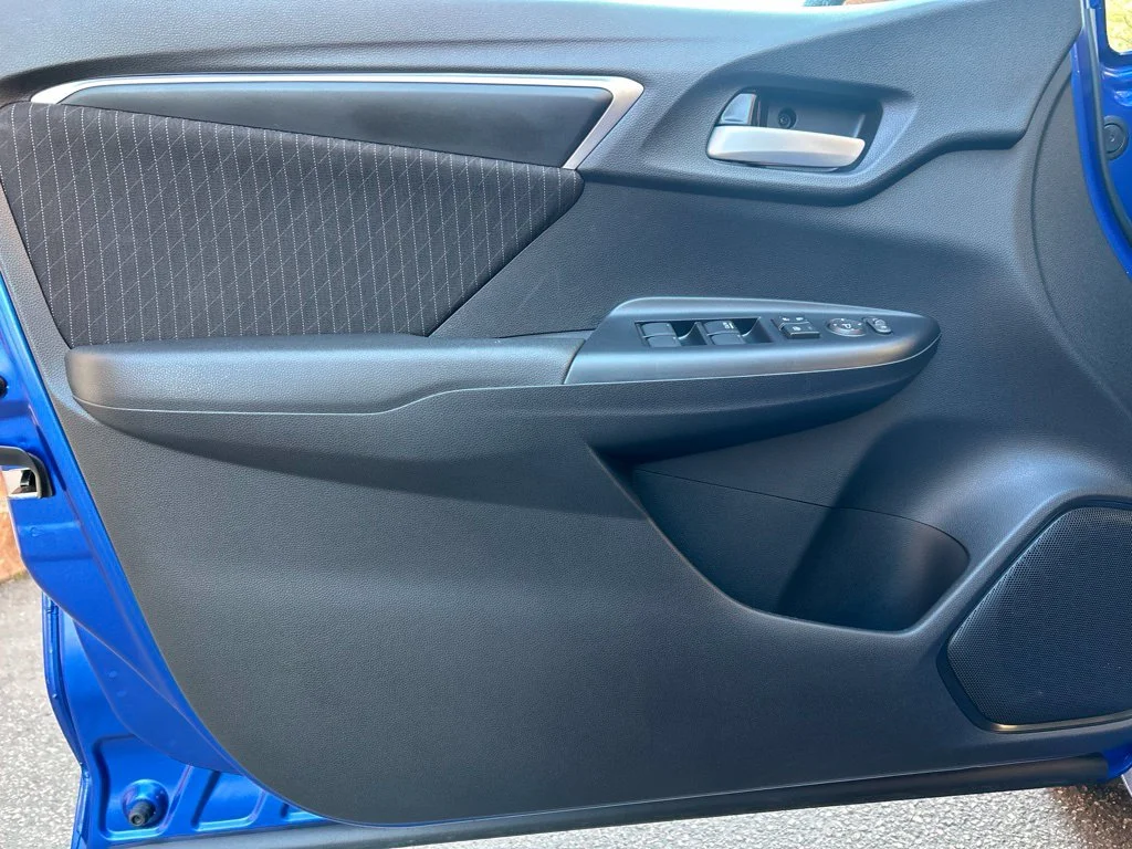 Used 2019 Blue Honda EX image 11