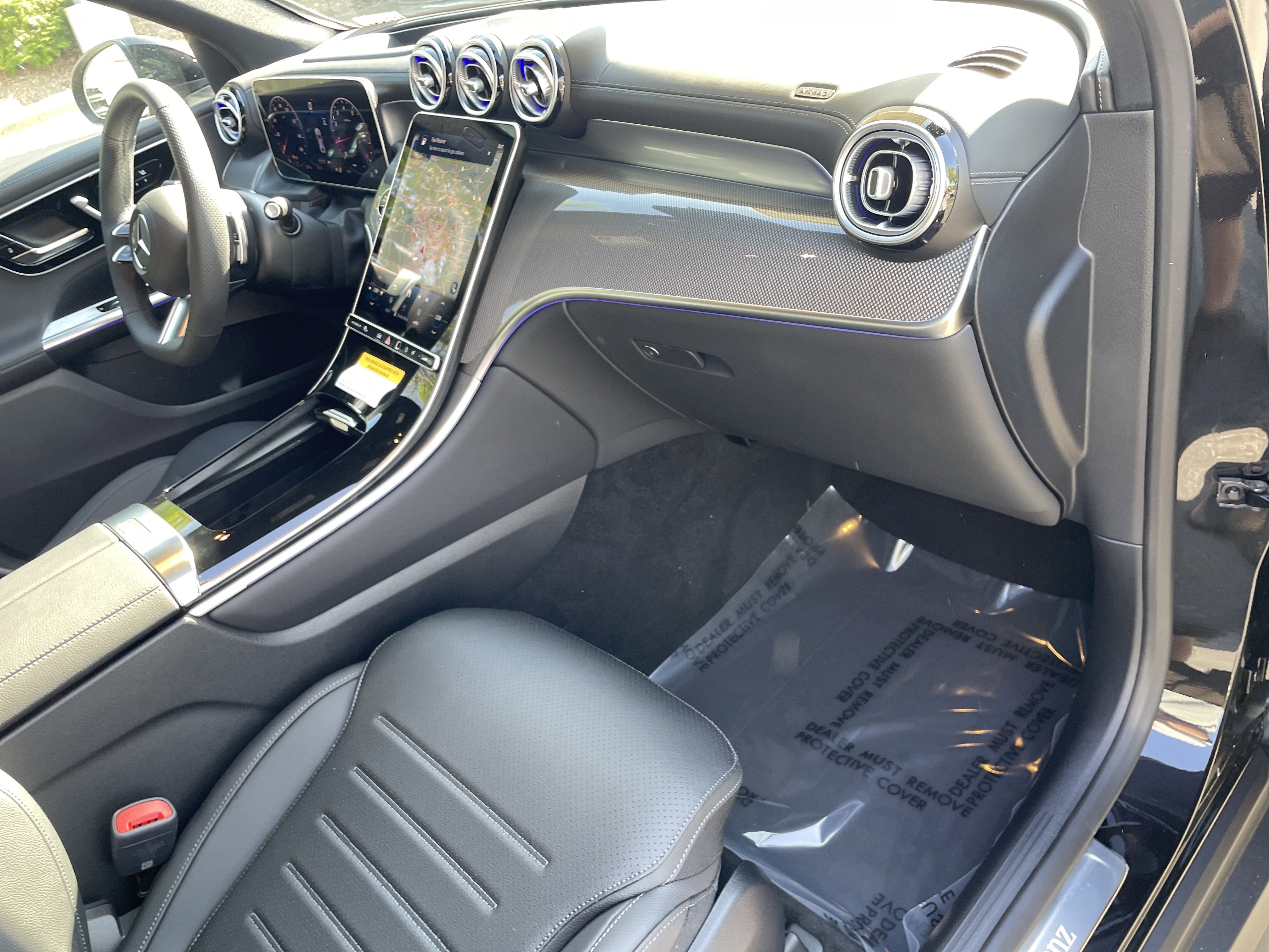 New 2026 Obsidian Black Metallic Mercedes-Benz GLC 300 4MATIC® Coupe image 42