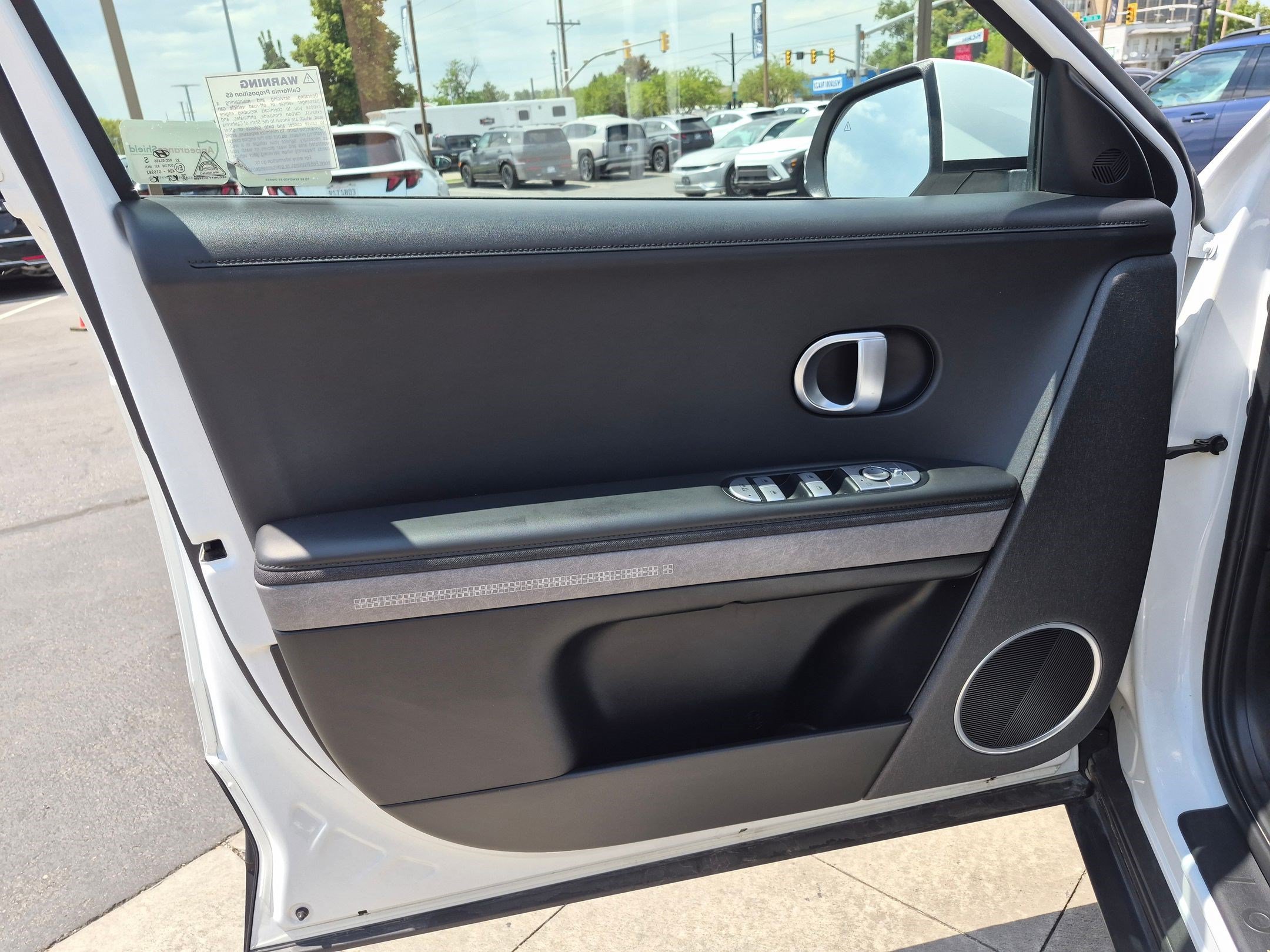 Certified Used 2023 Atlas White Hyundai SEL image 13