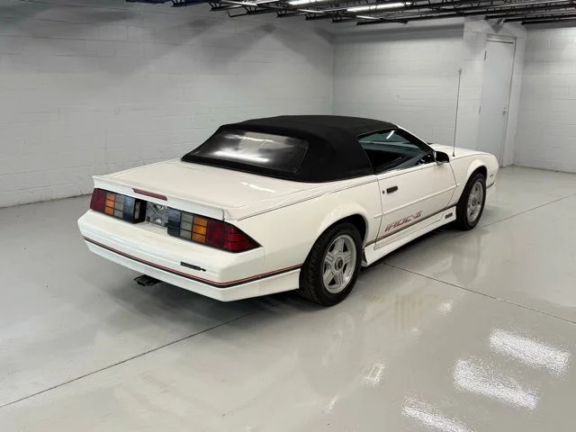 Used 1990  Chevrolet RS image 11