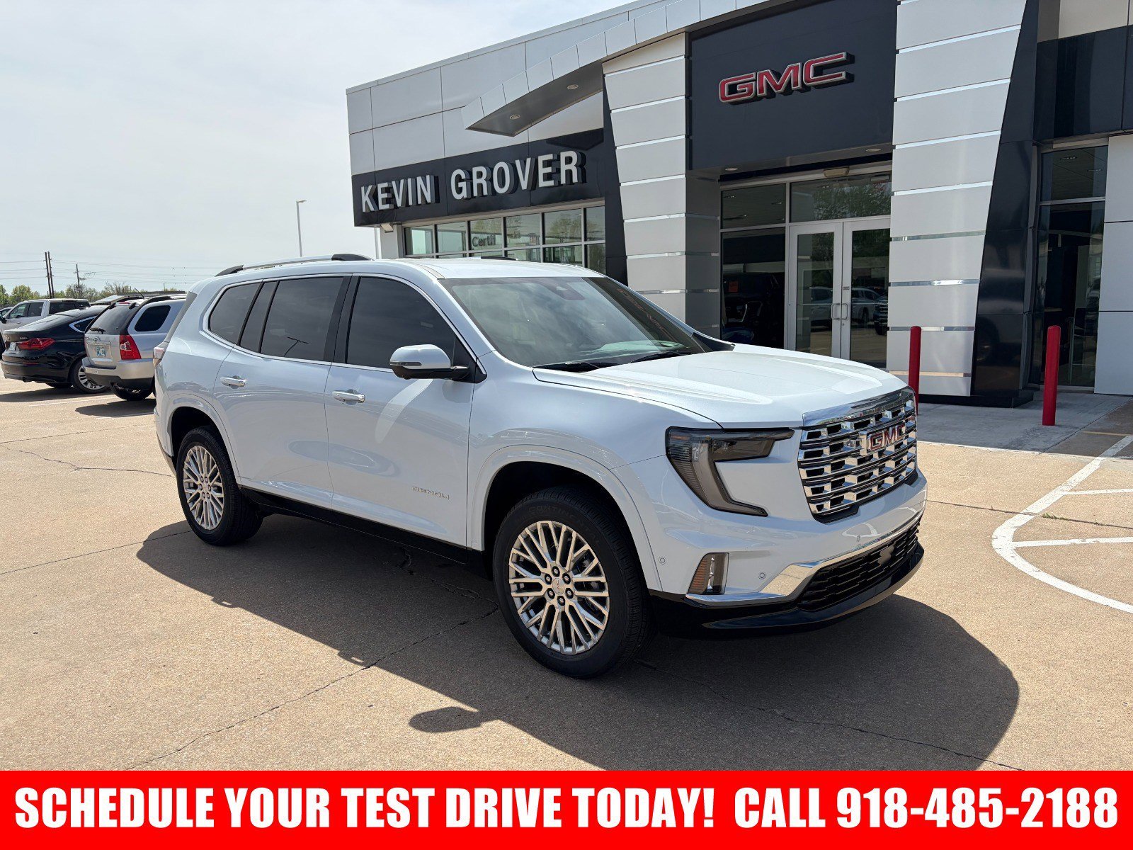2026 GMC Acadia Denali FWD's photo