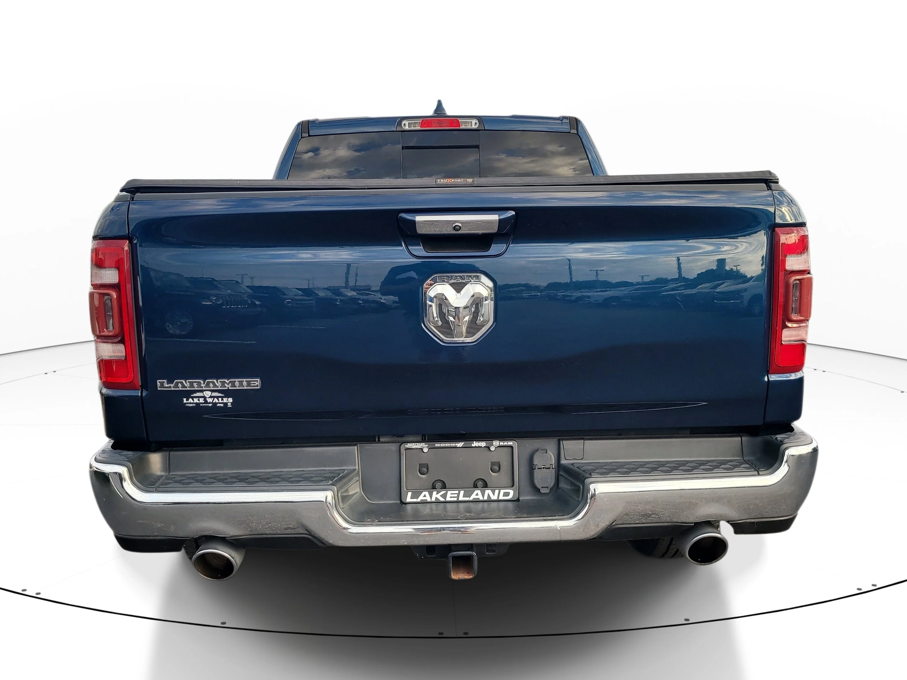 Used 2022 Patriot Blue Pearlcoat Ram Laramie image 5