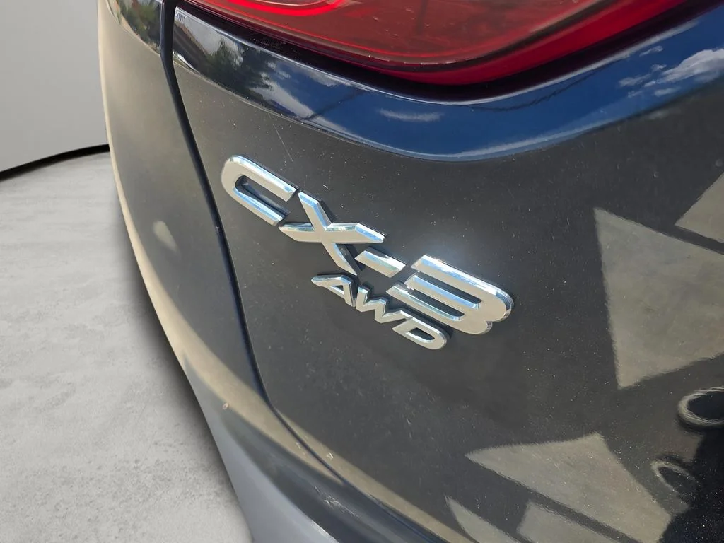 Used 2018 Deep Crystal Blue Mica Mazda Touring image 16