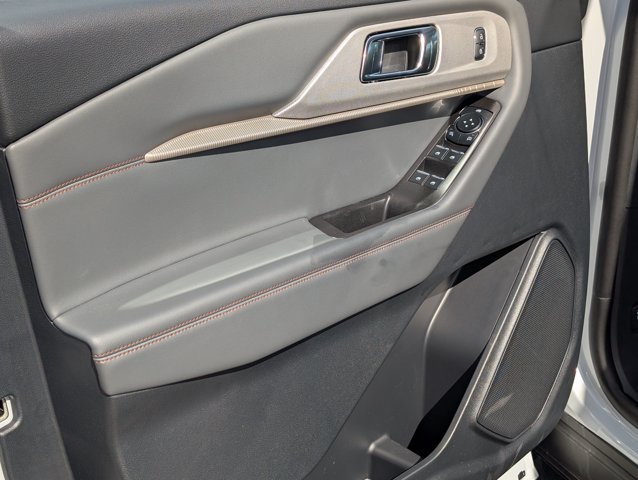 New 2026 Space White Metallic Ford Active image 17