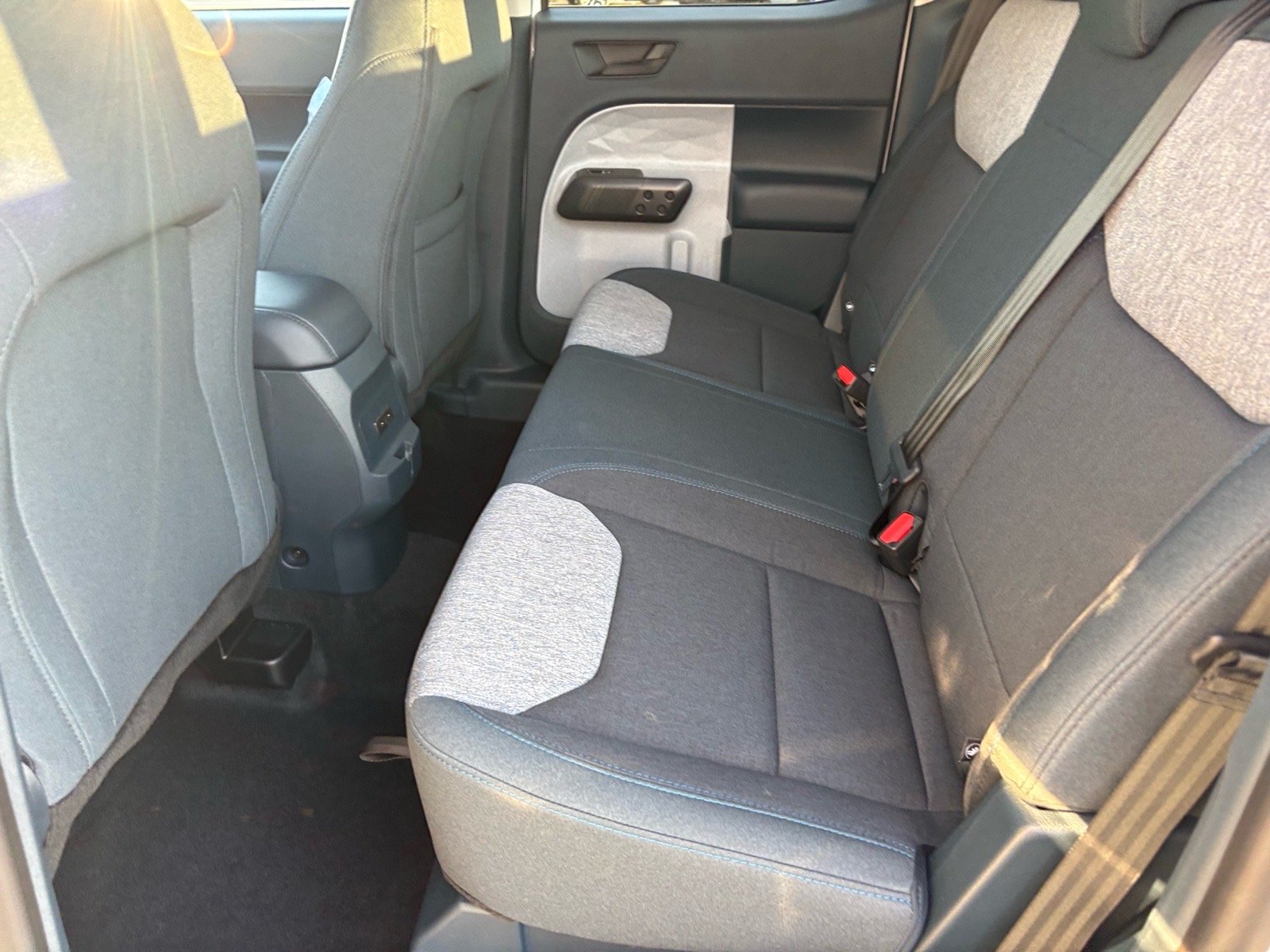 New 2026 Oxford White Ford XLT image 11