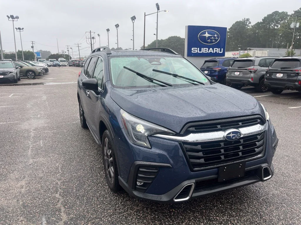 Used 2025  Subaru Touring image 2