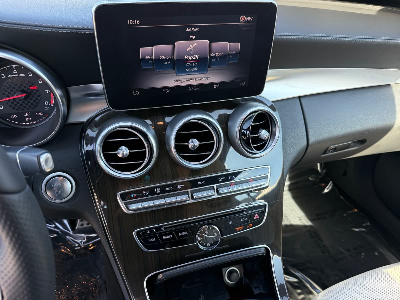 Used 2017 designo Diamond White Metallic Mercedes-Benz AMG® C 43 image 16
