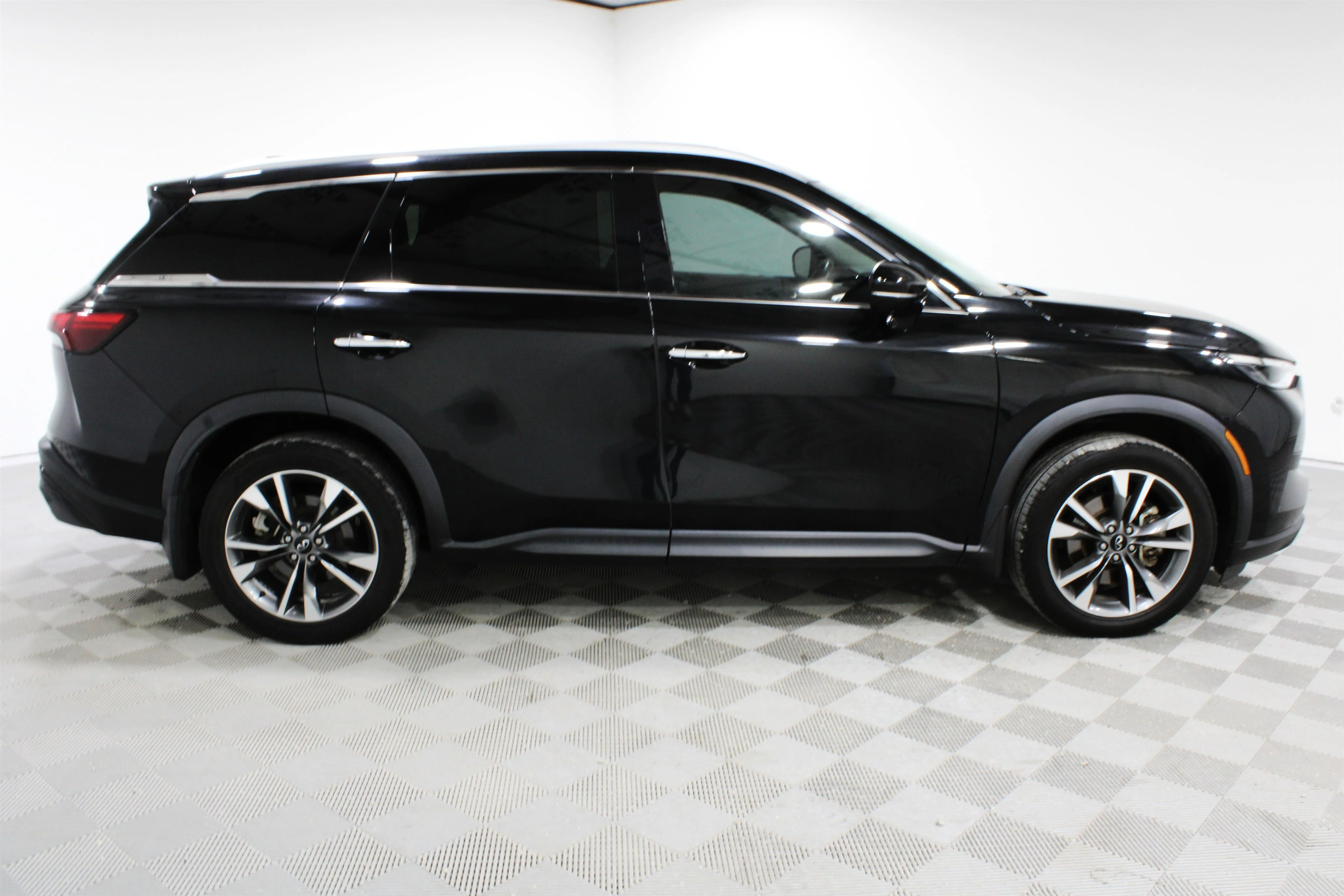 2023 INFINITI QX60 LUXE - Photo 29