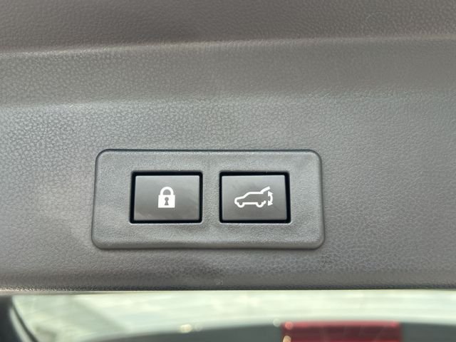 Used 2023 Gray Subaru Limited image 43