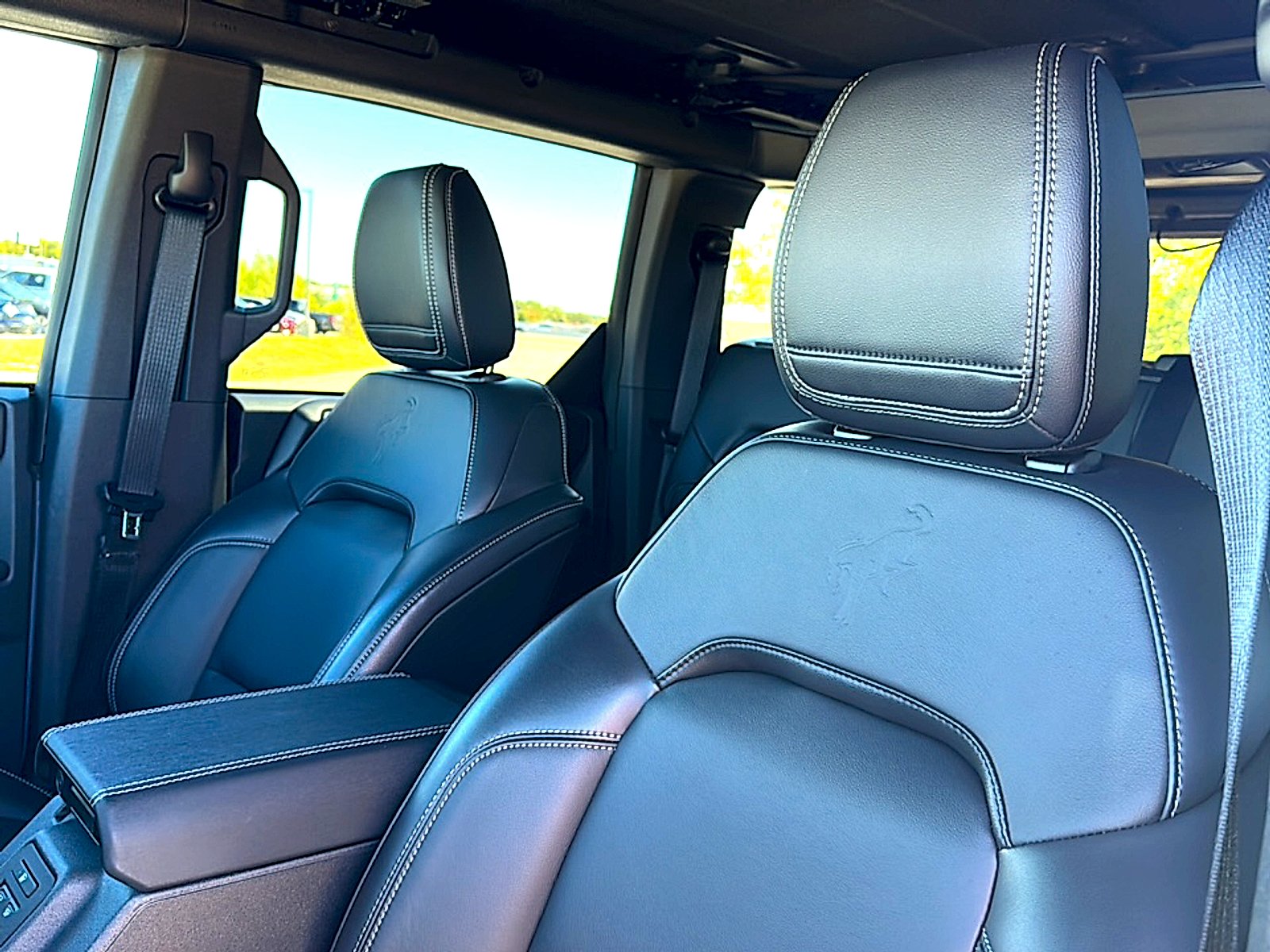 Used 2025 Azure Gray Metallic Tri-Coat Ford Outer Banks image 14