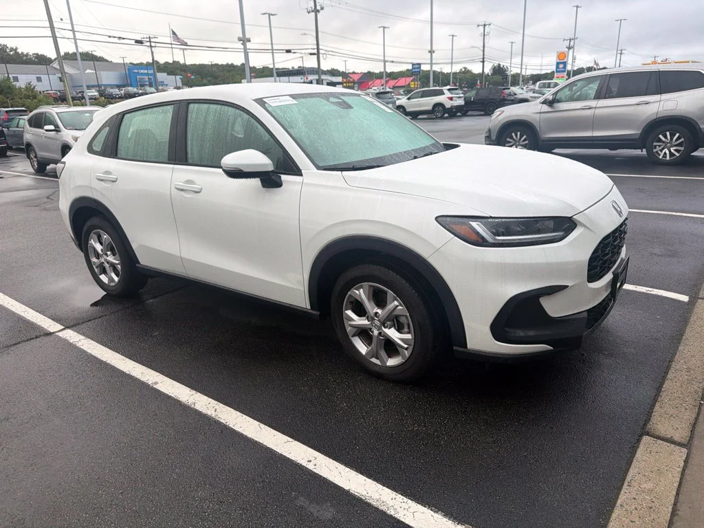 Used 2025 White Honda LX image 1
