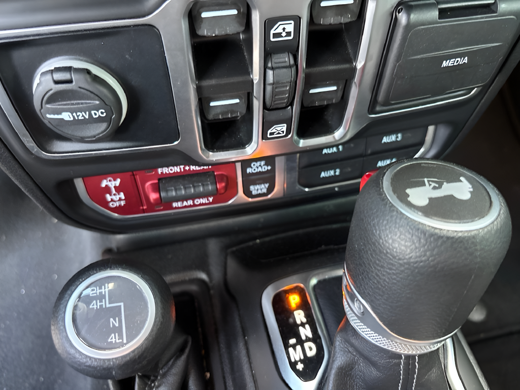 Certified Used 2025 Gray Jeep Rubicon image 28