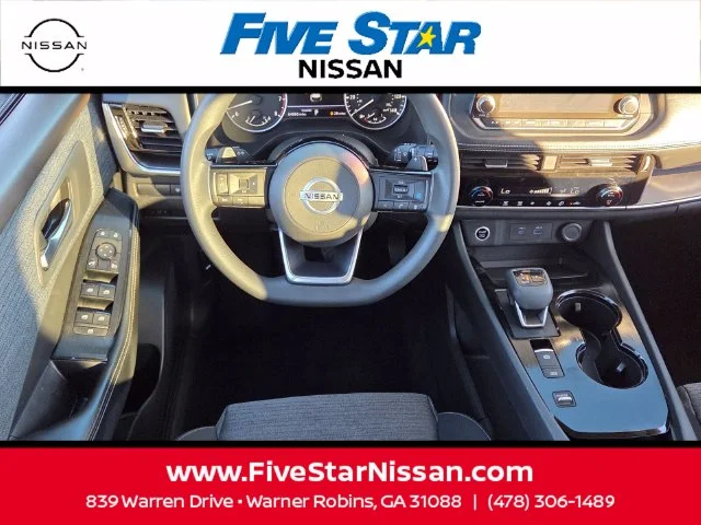 Used 2021 Red Nissan SV image 7