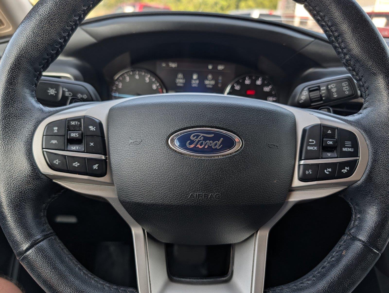 Used 2021 Star White Metallic Tri-Coat Ford Limited image 22
