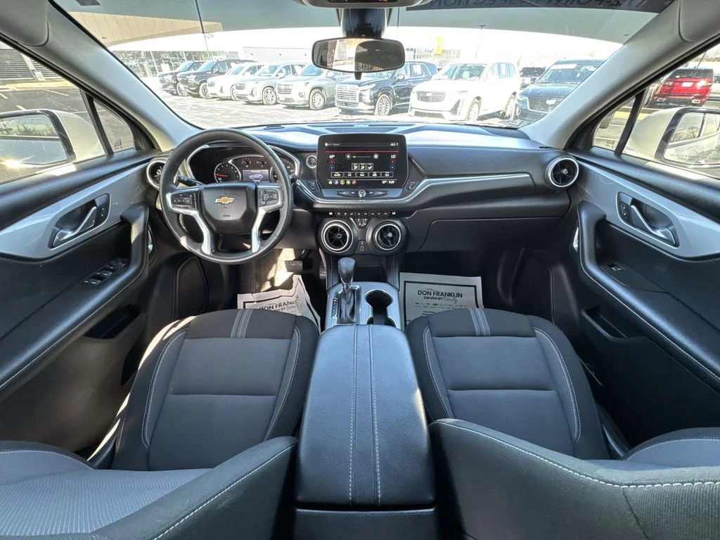 Used 2023 White Chevrolet LT image 21