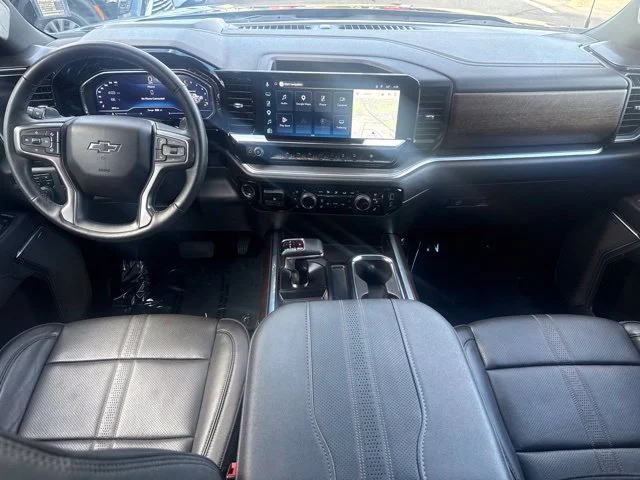Used 2025 Black Chevrolet High Country image 24