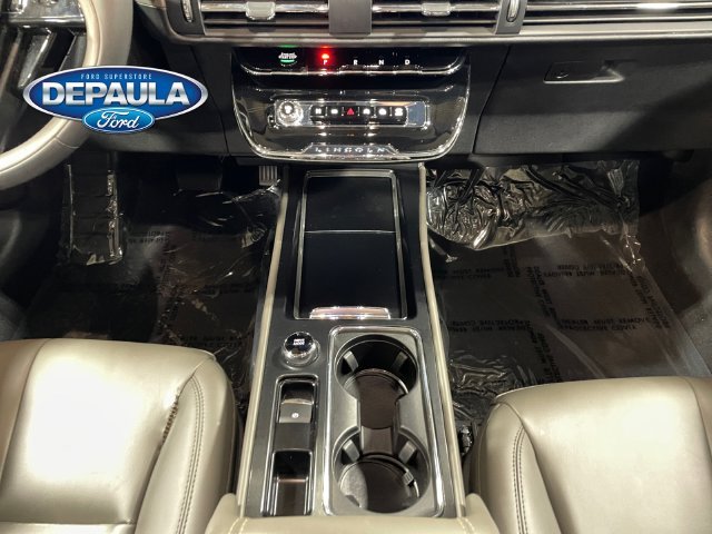 Used 2023 Blue Metallic Lincoln Standard image 13