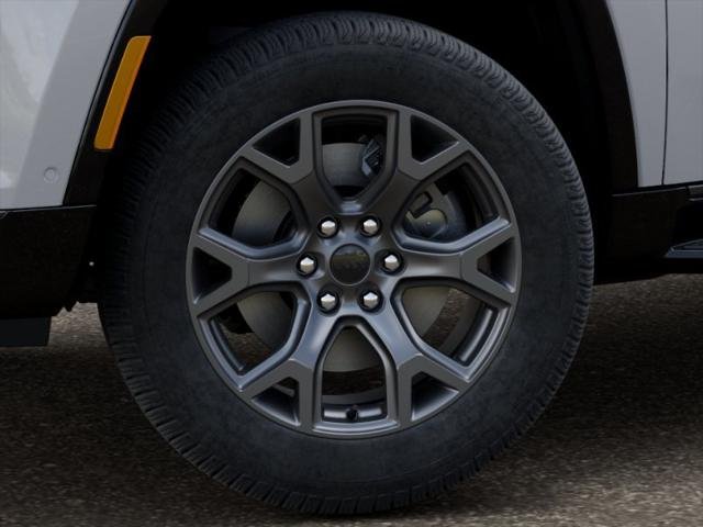 New 2026 Bright White Clear-Coat Exterior Paint Jeep Limited Altitude image 3