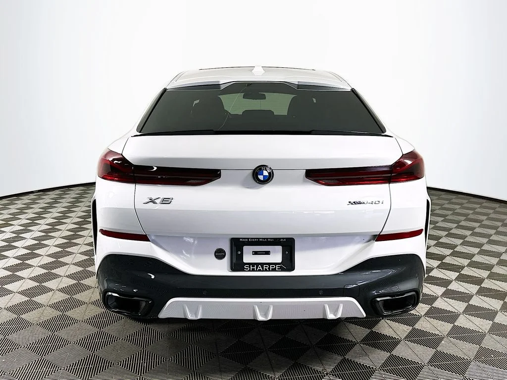 Used 2026 White Metallic BMW xDrive40i image 6