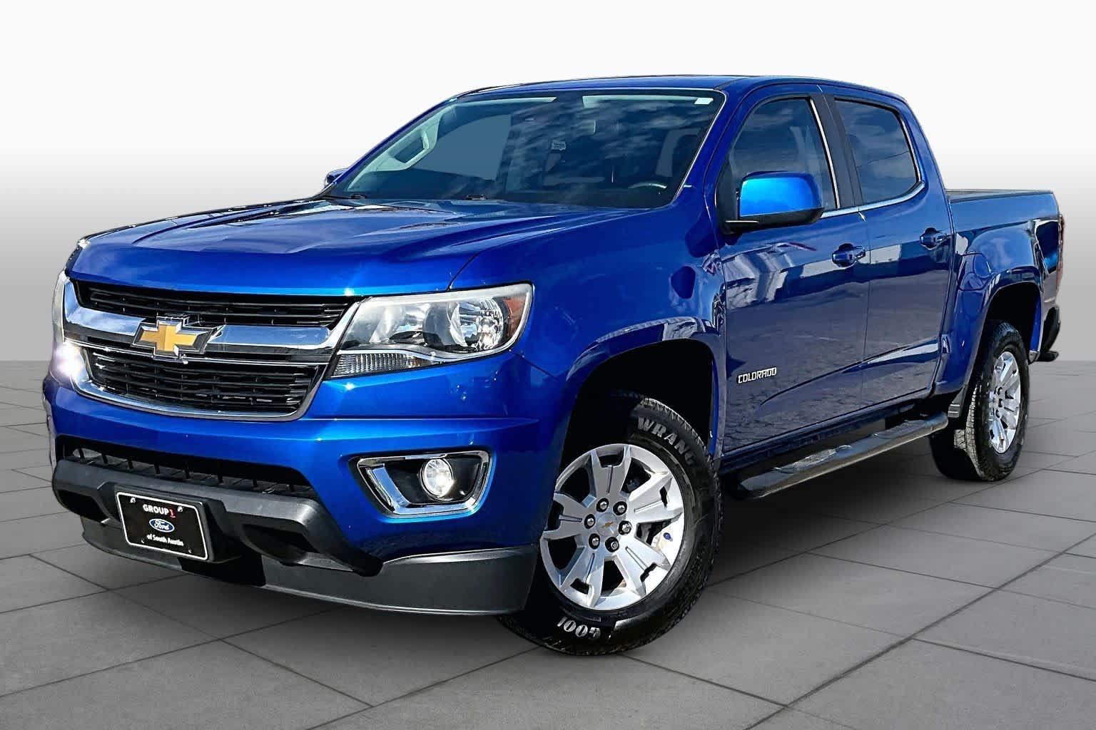 Used 2018 Kinetic Blue Chevrolet 2WD LT image 37