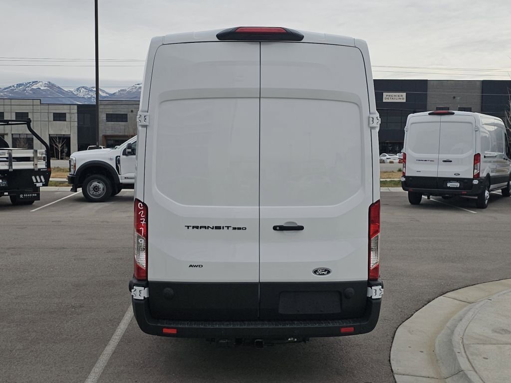New 2026 Oxford White Ford Base image 23