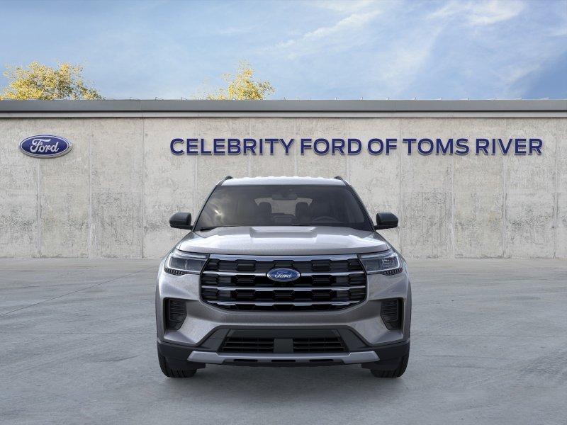 New 2025 Carbonized Gray Metallic Ford Active image 6