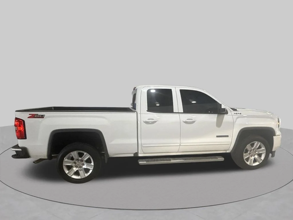 Used 2016 Summit White GMC Base image 10
