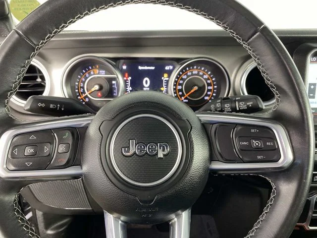 Used 2022 Black Jeep Unlimited Sahara image 14