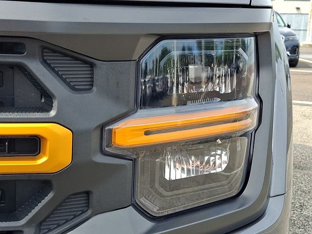 Used 2025 Gray Metallic Ford Tremor image 9
