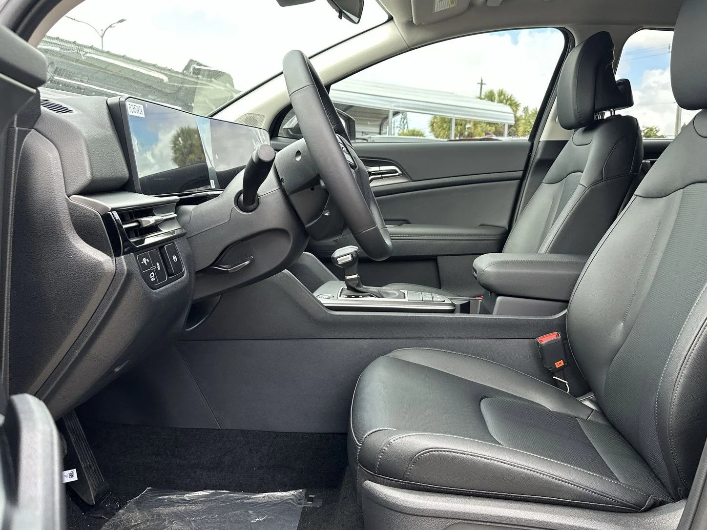 New 2026 Gravity Gray Kia EX image 15