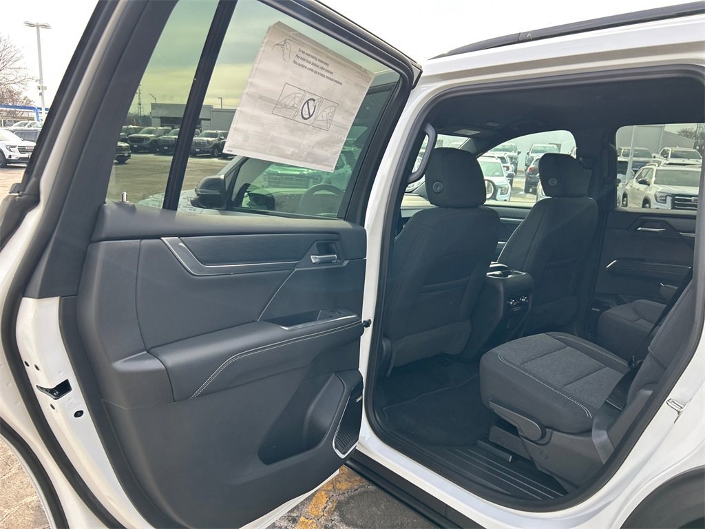 2026 GMC ACADIA - Image 31