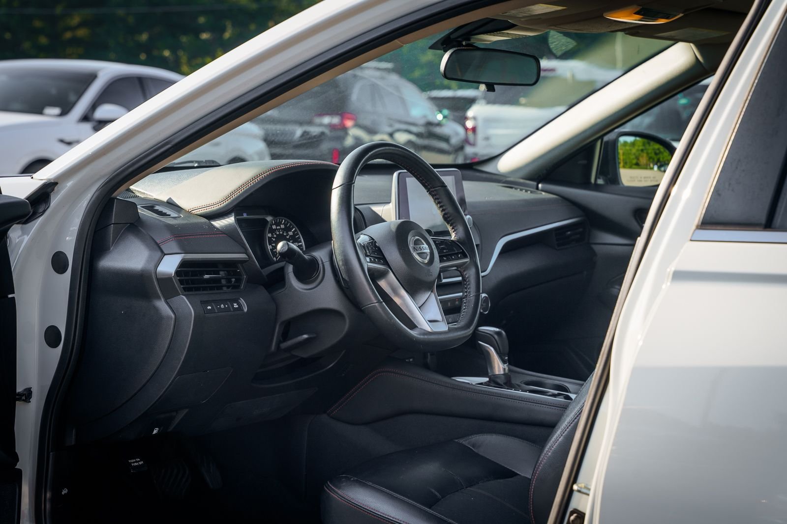 2020 Nissan Altima SR - Photo 18