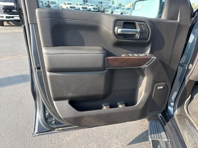 Used 2019 DARK SKY METALLIC GMC SLT image 12