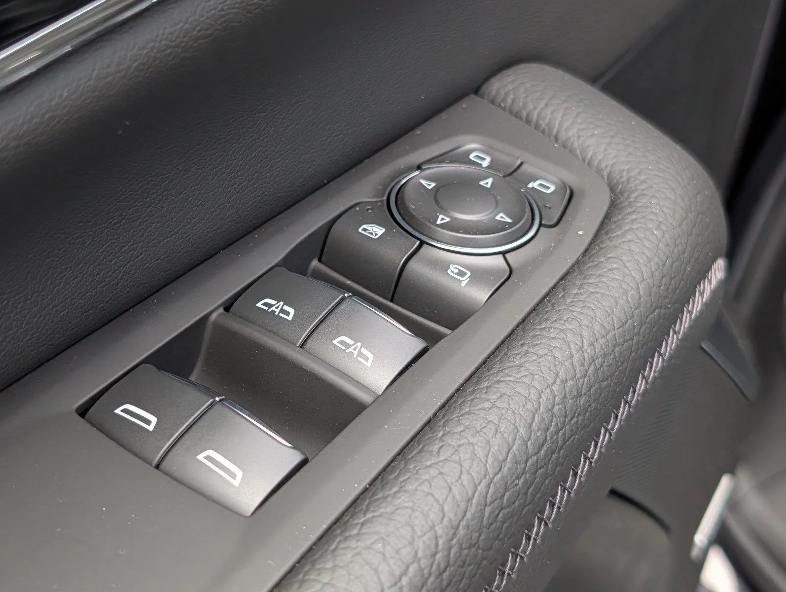 New 2026 Titanium Rush Metallic GMC Denali image 15