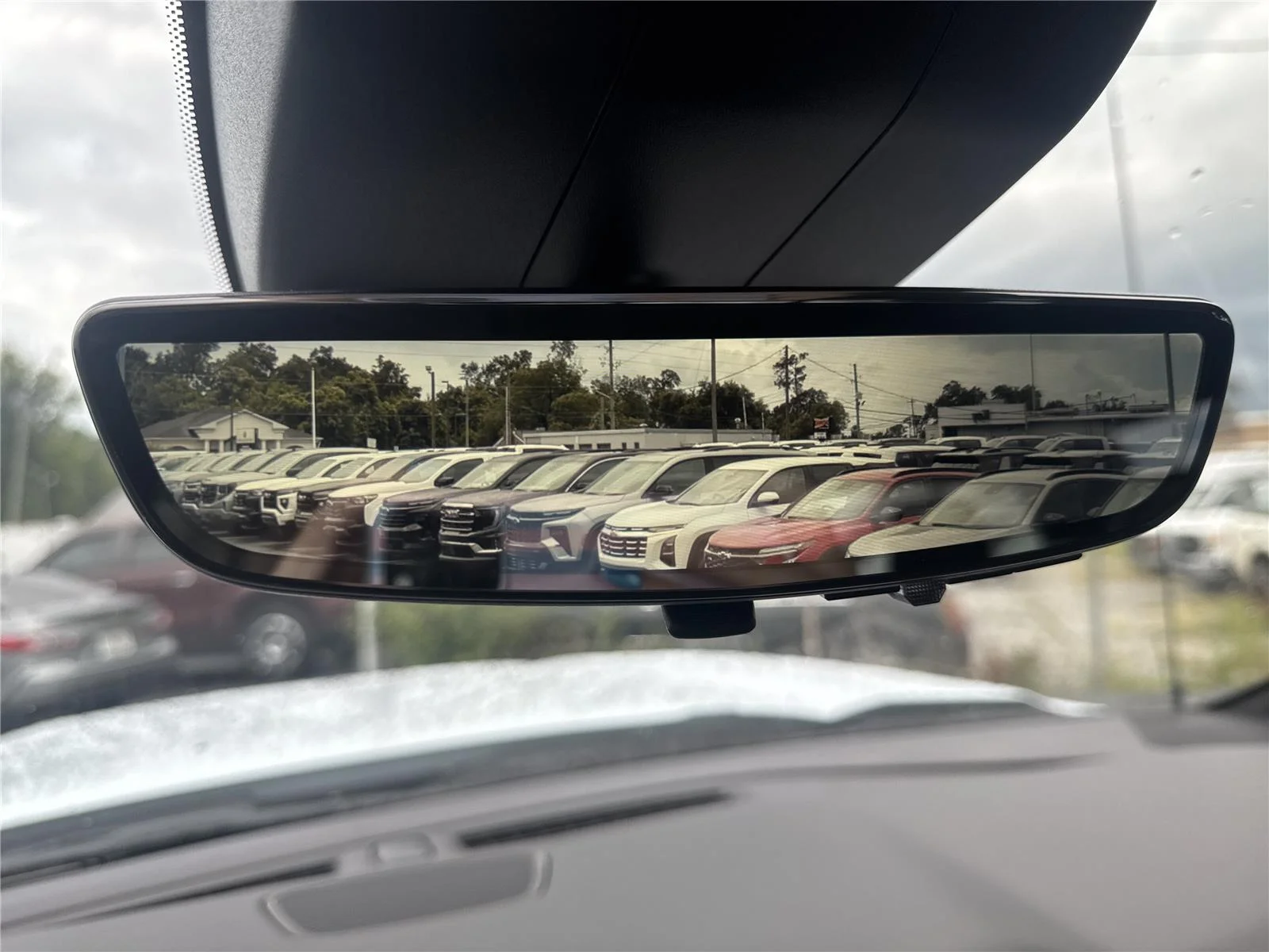 New 2026 Glacier White Tricoat GMC Denali Ultimate image 28