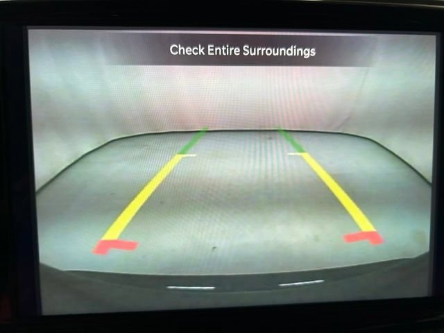 Used 2024  Chrysler Hybrid Select image 21