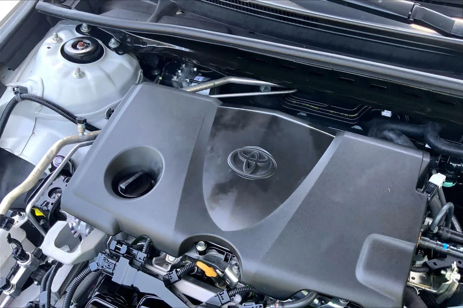 Used 2024 Ice Edge Toyota SE image 31
