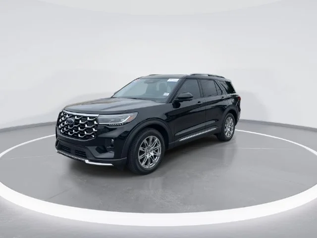 Used 2025 Black Ford Platinum image 3