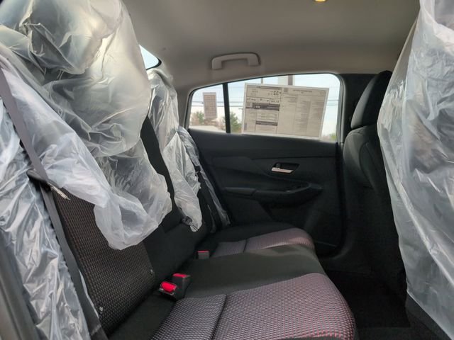 New 2026 Atlantic Gray Metallic / Super Black Two-tone Nissan SR image 25