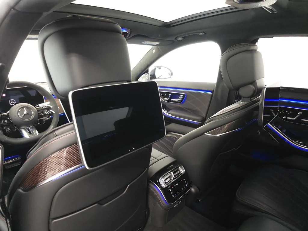 Certified Used 2024 MANUFAKTUR Moonlight White Metallic Mercedes-Benz S 63 E AMG® image 31