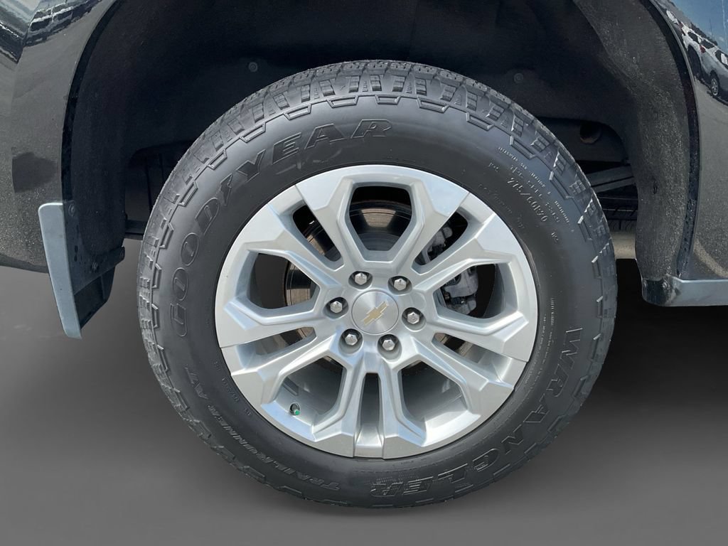 Used 2023 BLACK Chevrolet LTZ image 9