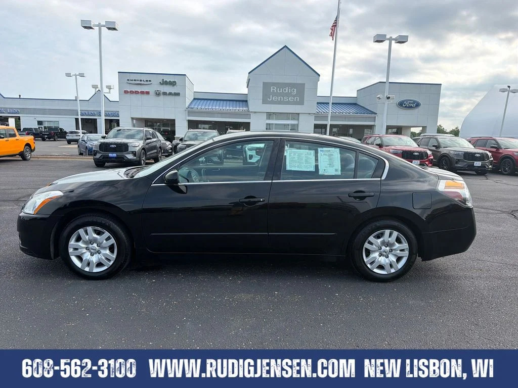 Used 2012 Nissan Altima S with VIN 1N4AL2AP5CC181849 for sale in New Lisbon, WI