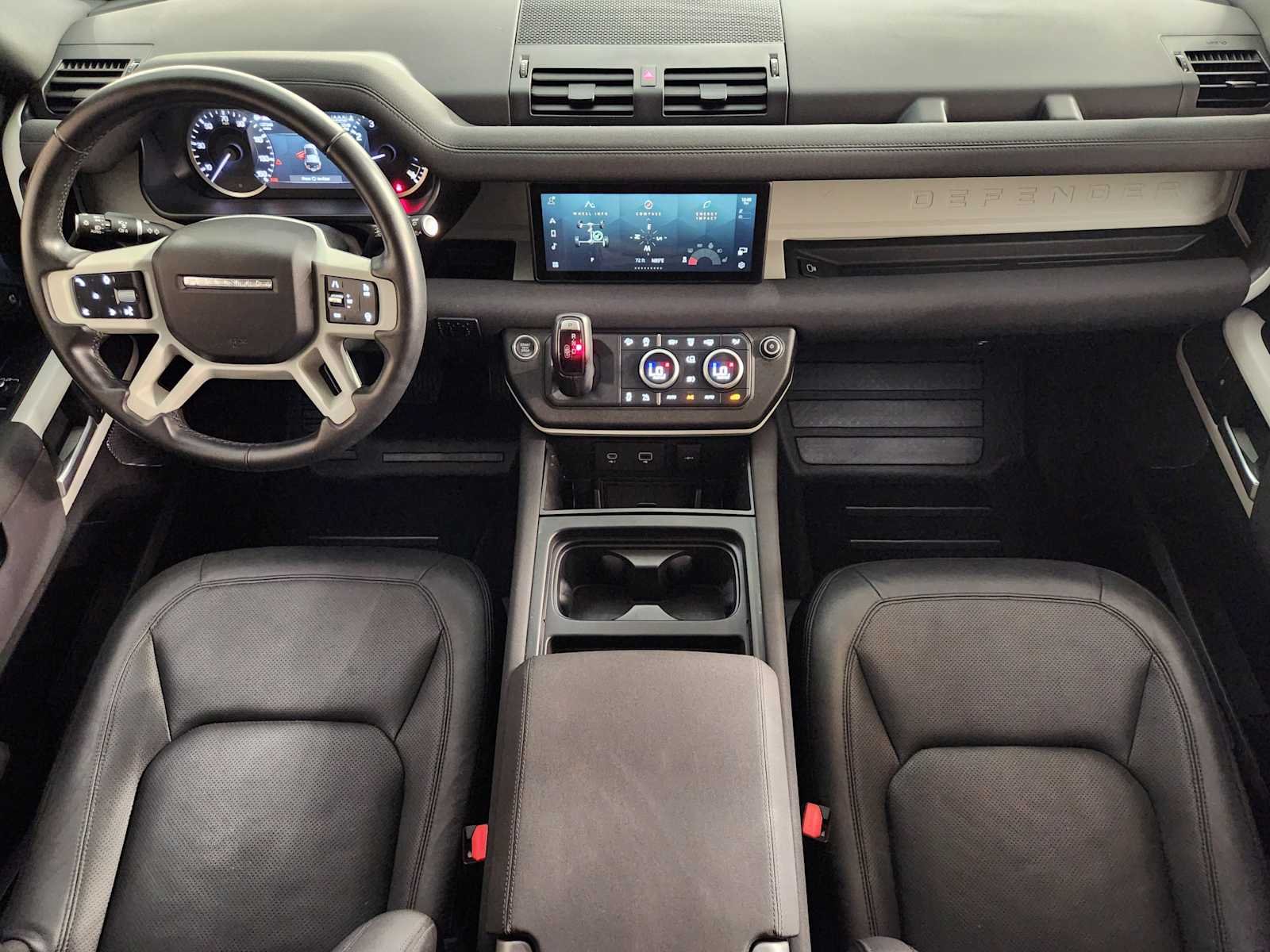 Used 2023 Tasman Blue Metallic Land Rover S image 4