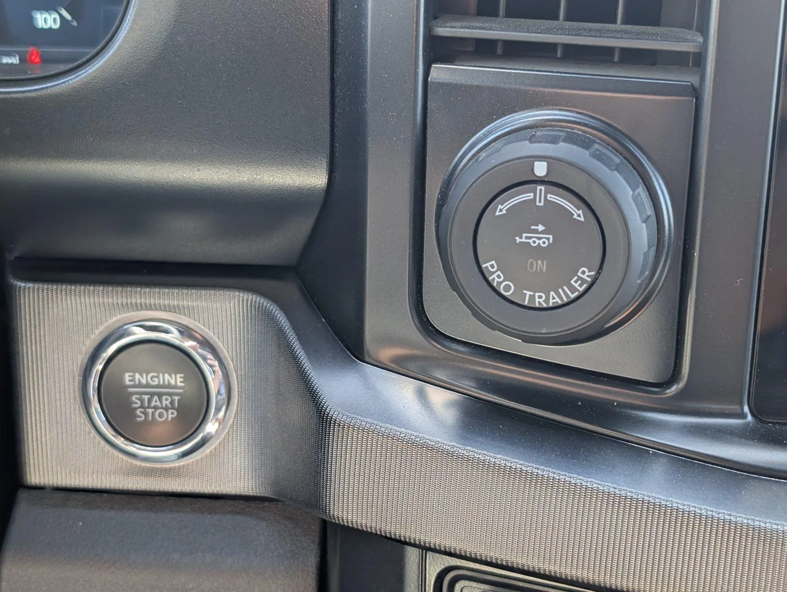 Used 2024 Iconic Silver Metallic Ford Platinum image 22