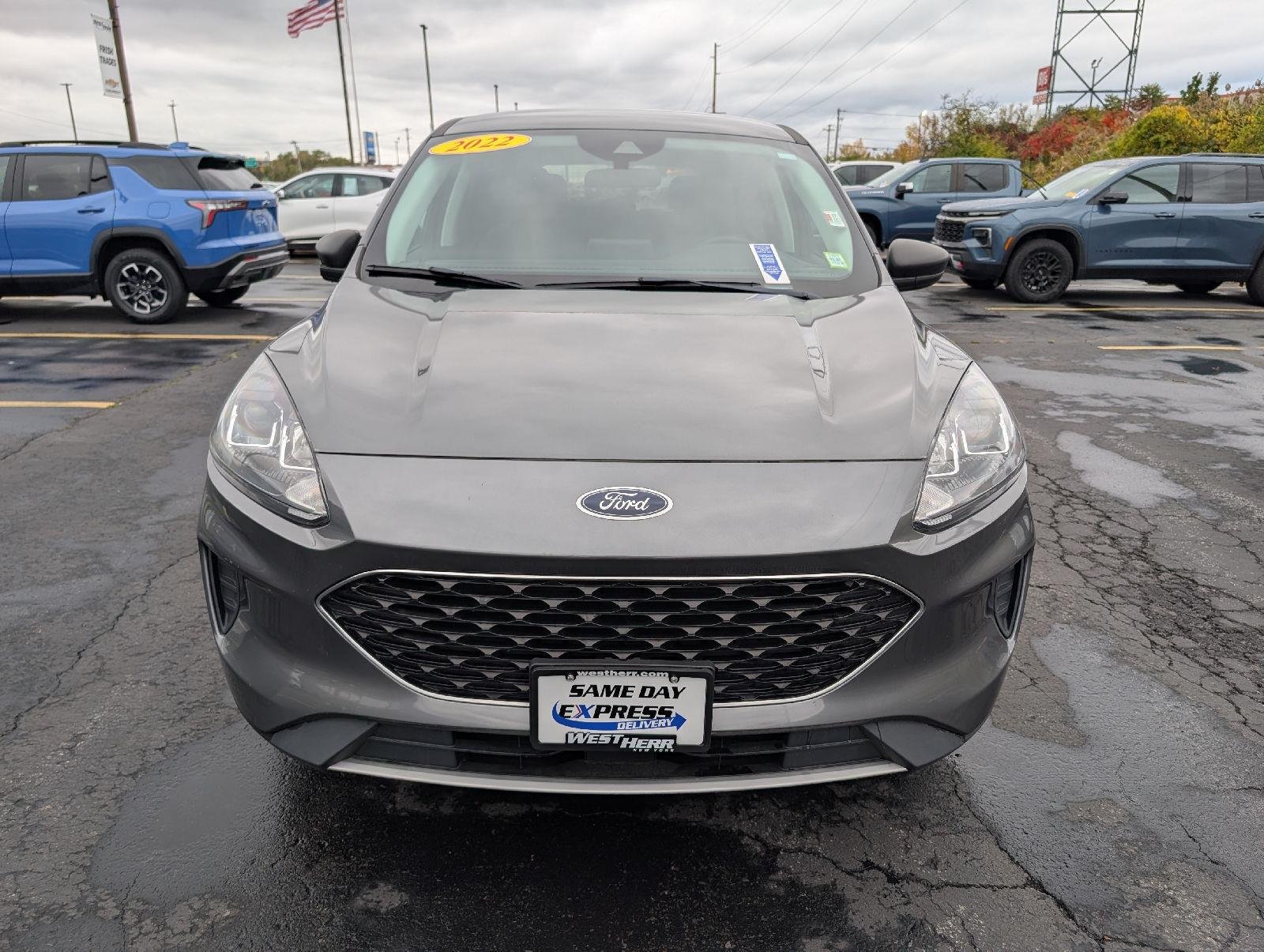 Used 2022 Carbonized Gray Ford SE image 2