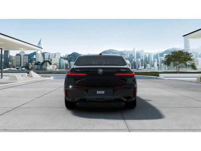 2026 BMW 7 Series 760i - Photo 5